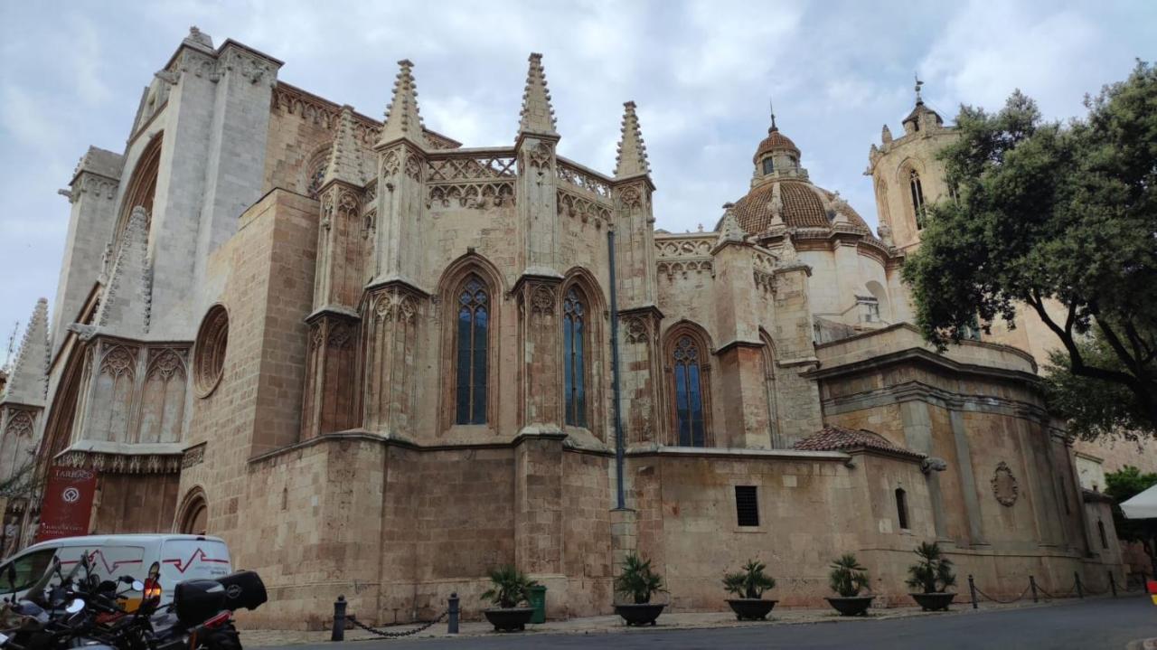Apartament Picasso Tarragona Bagian luar foto